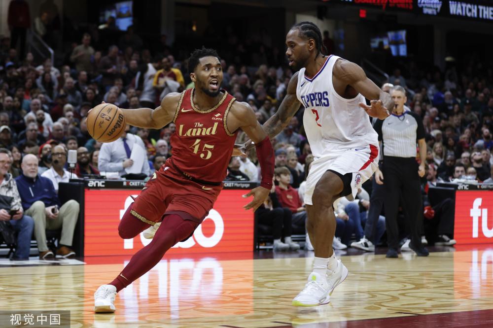 以他敏捷的 以他敏捷的