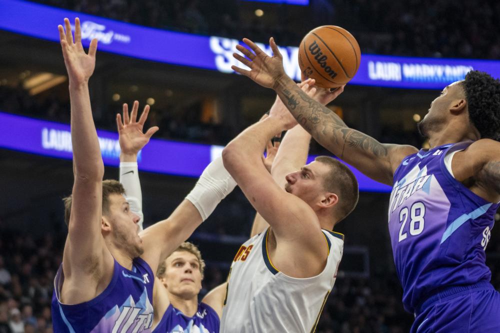 亚可能因某 亚可能因某